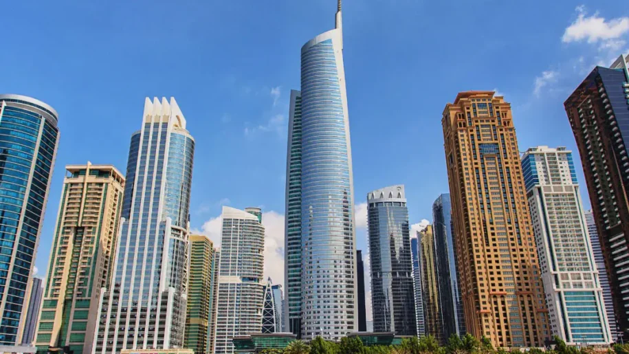 Крипто плащания навлизат в логистичната мрежа на Дубай чрез сделка с Binance