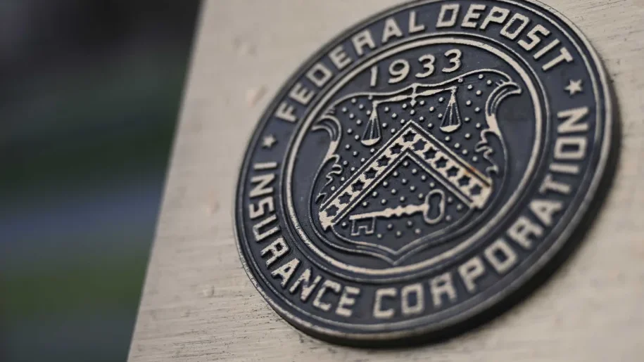 FDIC подготвя първото правило за стабилни монети по GENIUS Act