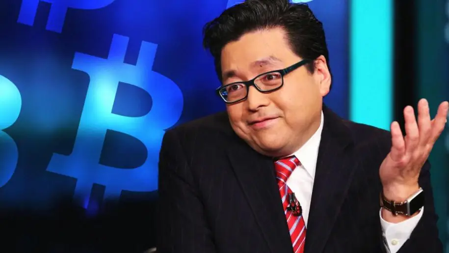 Tom Lee révise sa prévision agressive pour le Bitcoin et anticipe un dernier sursaut avant la fin de l’année