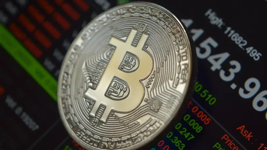 Bitcoin affronte son mois le plus difficile depuis un an, mais un analyste voit des signes de reprise