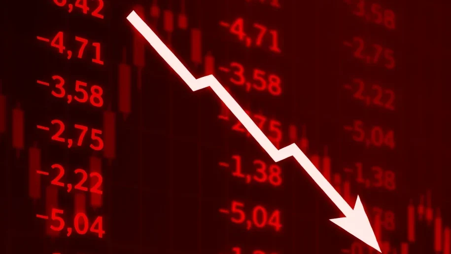 Allarme di forte crollo per il Bitcoin mentre le probabilità di taglio dei tassi della Fed crollano e i ribassisti prendono il controllo