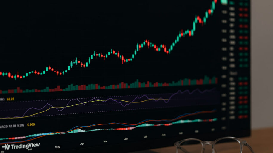Titoli di borsa: due aziende che ogni investitore dovrebbe seguire questa settimana