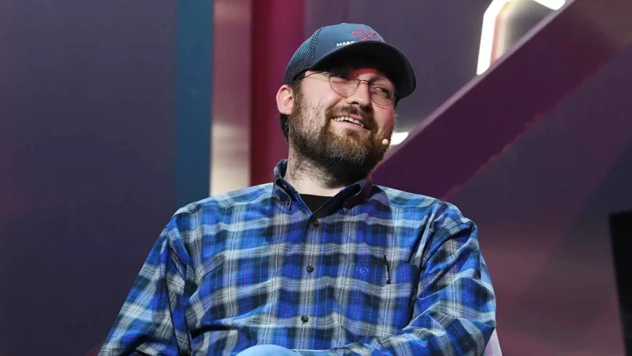 Cardano創設者チャールズ・ホスキンソン、ビットコインの強気見通しを維持