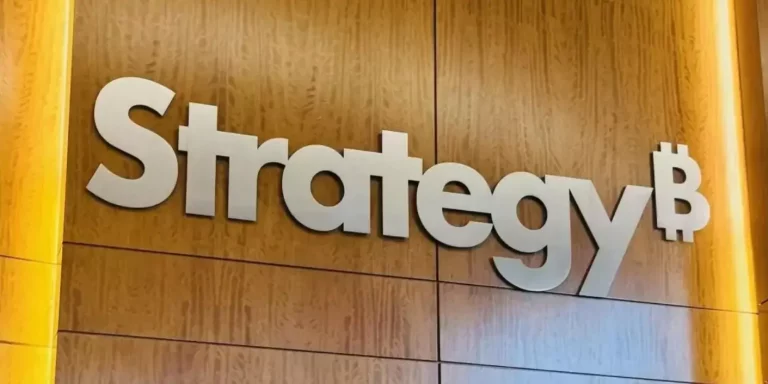 Strategy Buys 4,603 BTC After Selling 4.5M MSTR Shares