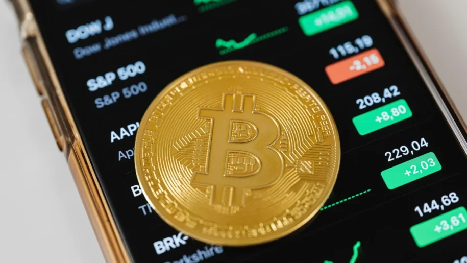 Bitcoin Bottom Signal Flashes Again as Mining Cost Metric Predicts Rally