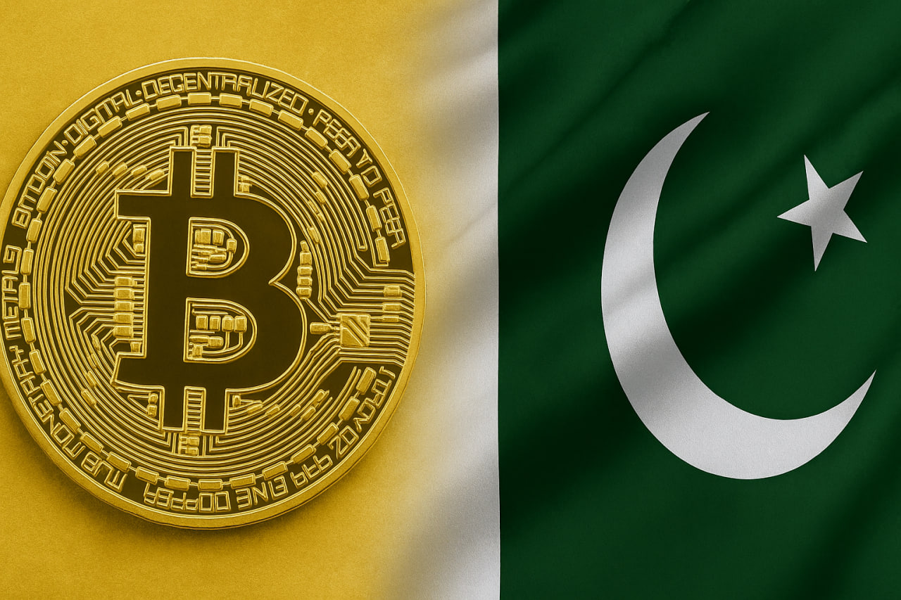 Pakistan Eyes Bitcoin Strategy, Engages Michael Saylor in Talks