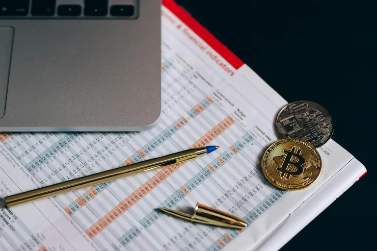 Bitcoin at $1.6M by 2036? Bitwise’s Case Rests on Gold