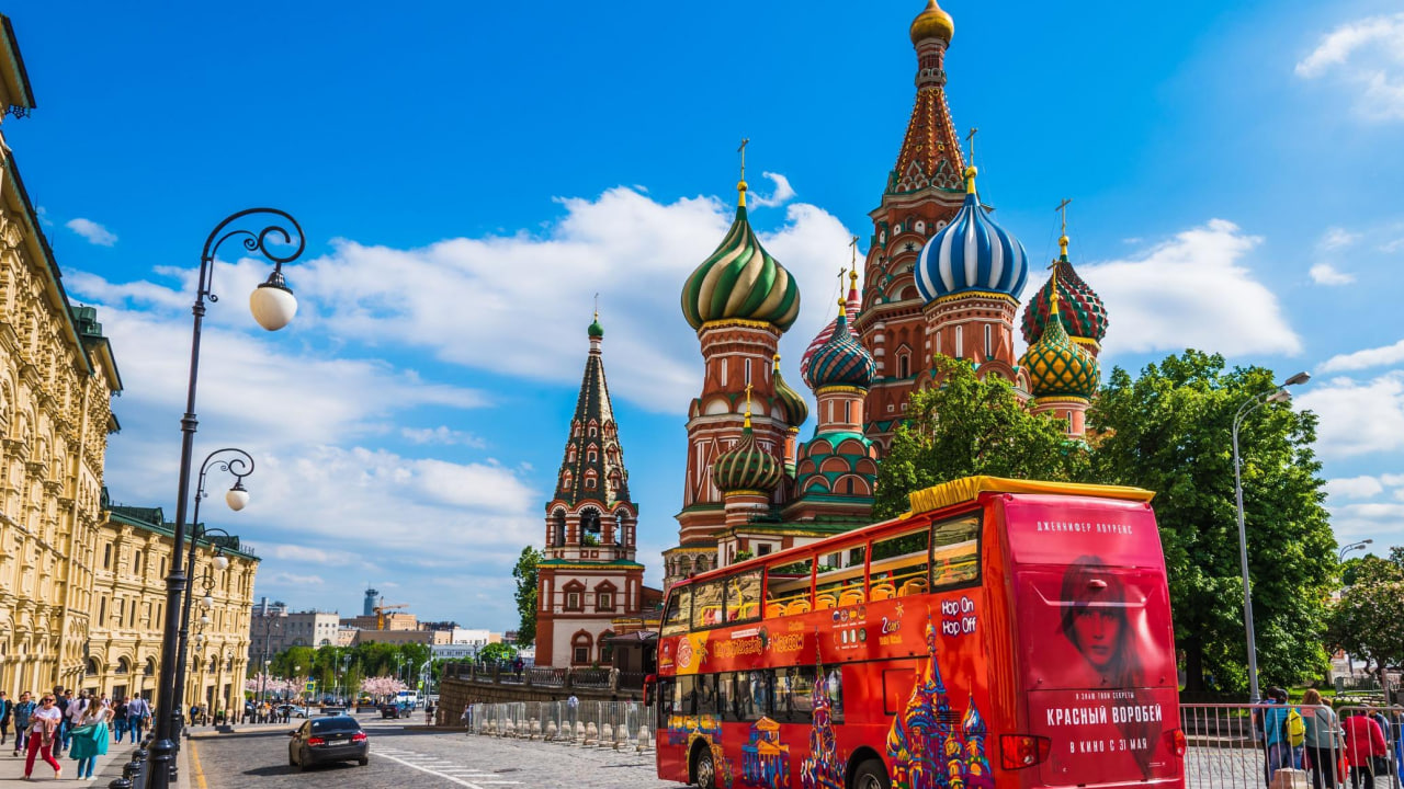Russia Unveils Ruble-Backed Stablecoin and Blockchain Payment Platform
