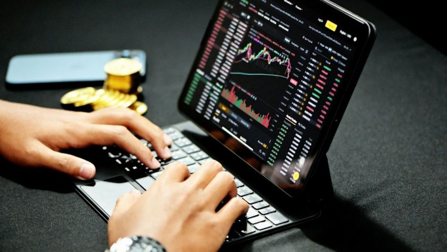 QCP Report Warns of “Possible Coordinated Attack” Behind Binance Crash