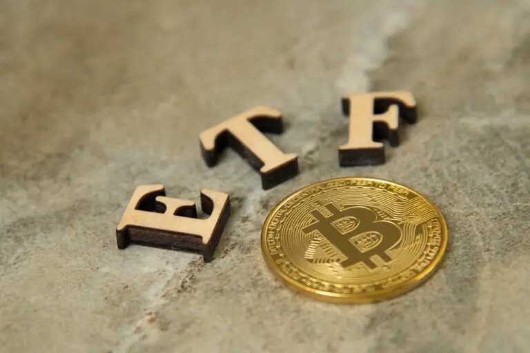 Why Owning Crypto ETFs Doesn’t Make Lawmakers Pro-Crypto