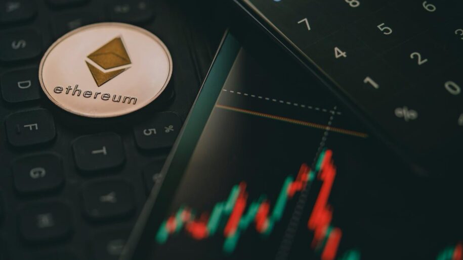 ETH Is Stuck in a $120 Range While Its Supply Disappears