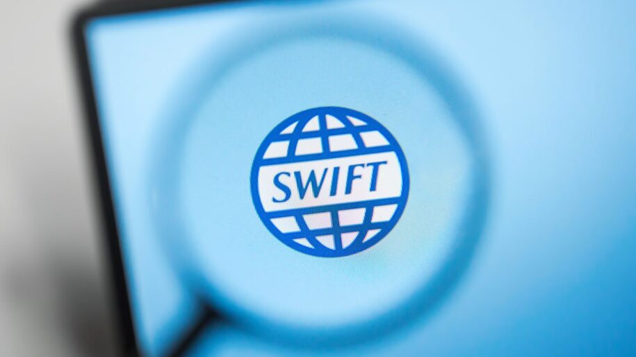 Swift Launches Blockchain Ledger for 24/7 Global Payments