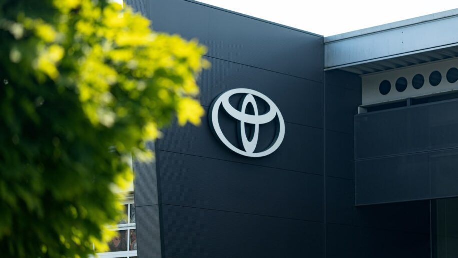 Toyota Puts a Retail Bond on Blockchain Rails