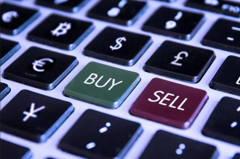 Crypto’s Waiting Room Is Emptying: Clients Go to Cash